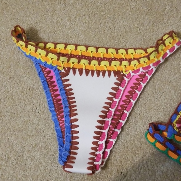 Kini - Picture 3 of 4